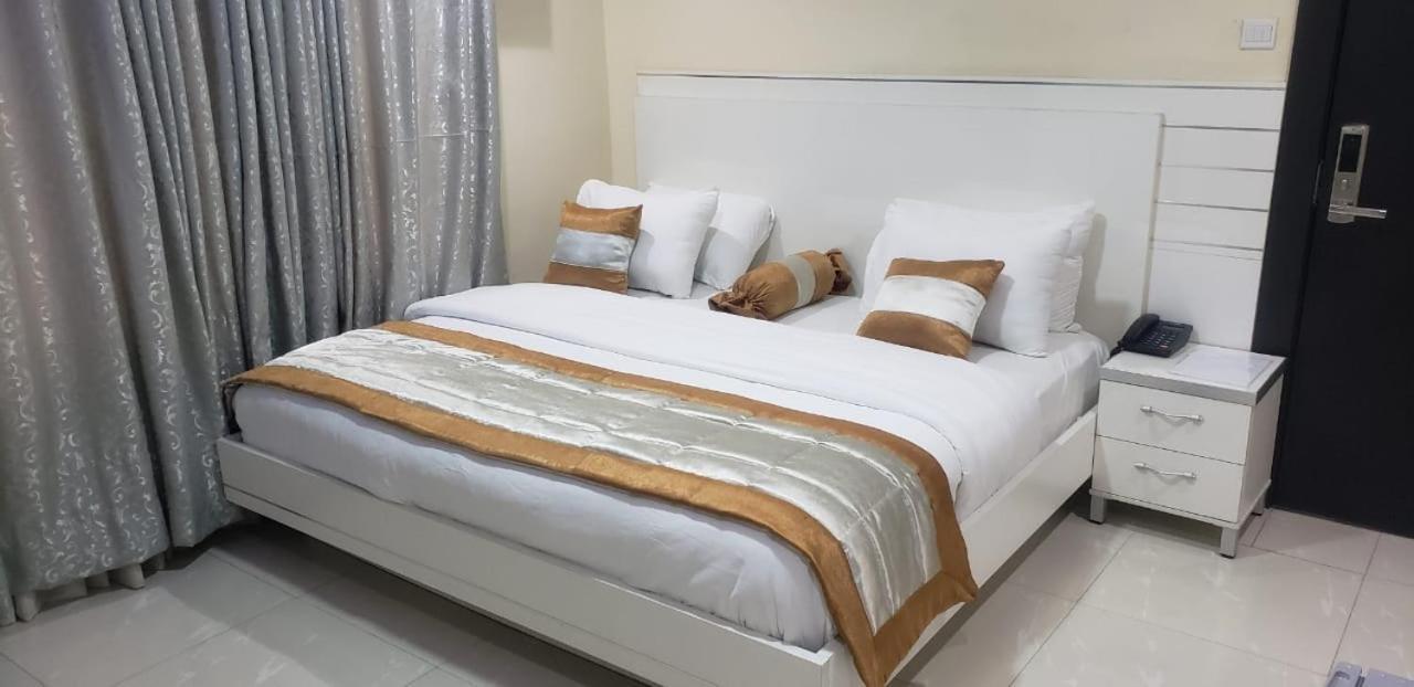 Appleville Suites إيكجا المظهر الخارجي الصورة